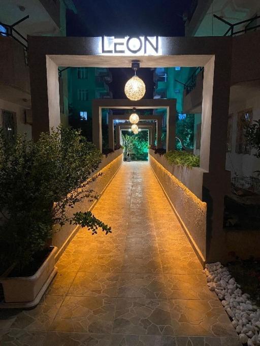 Side Leon Otel Buitenkant foto